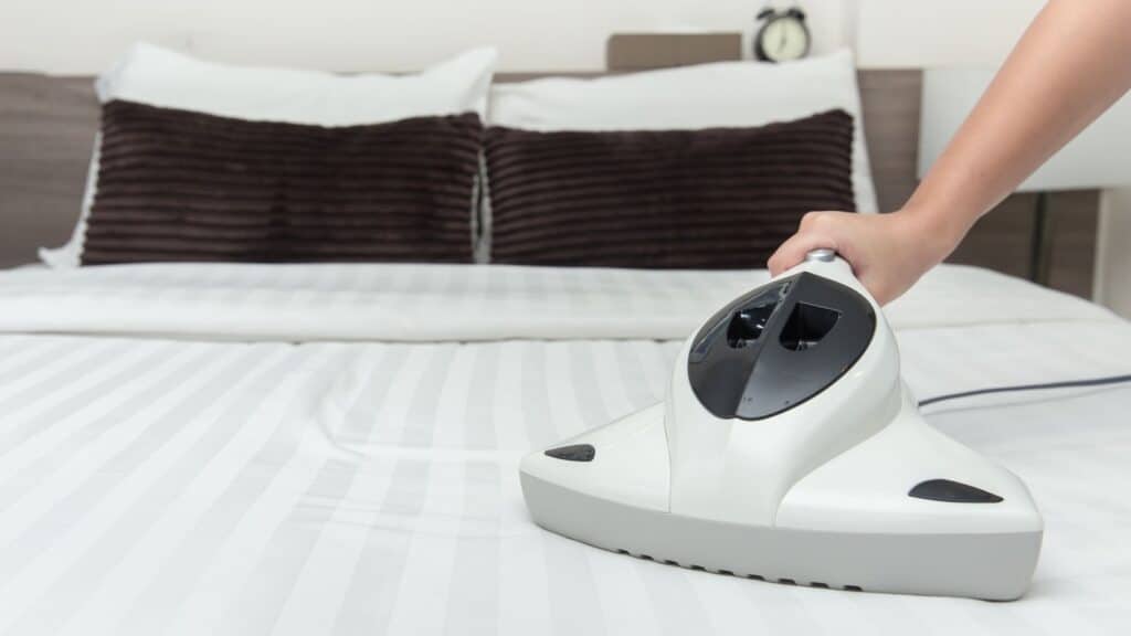 Yataktaki İdrar Lekesi Nasıl Çıkar?